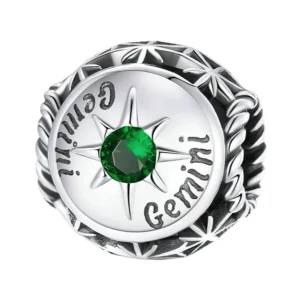 Charm Gémeaux en argent avec pierre verte émeraude.