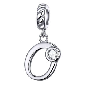 Charm lettre O en argent 925 orné d’un zircon brillant