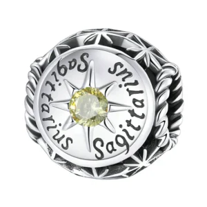 Charm Sagittaire en argent avec cristal jaune soleil.