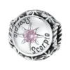 Charm Scorpion en argent et pierre rose pastel.