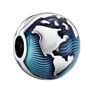 charm globe terrestre en argent et émail bleu marine