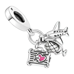 Pendentif charm voyage argent avec avion, globe terrestre et valise à cœur rose